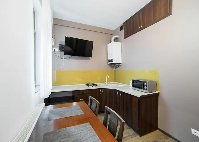 сучасні на площі митній リヴィウ