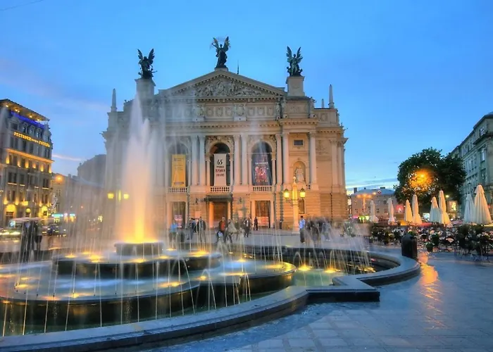 сучасні на площі митній *